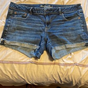 American Eagle Size 18 Denim Shorts